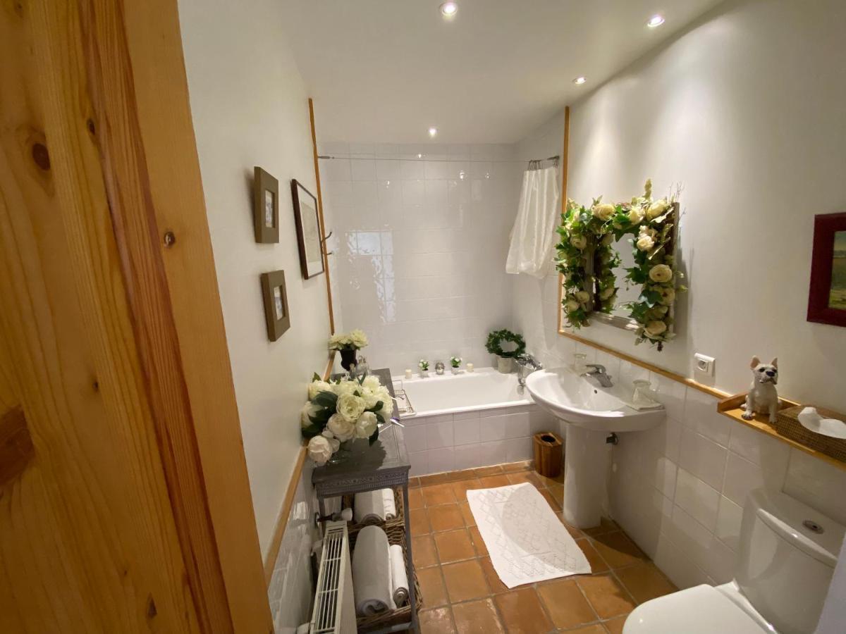 Bed and Breakfast La Ferme De Gigognan Awinion Zewnętrze zdjęcie