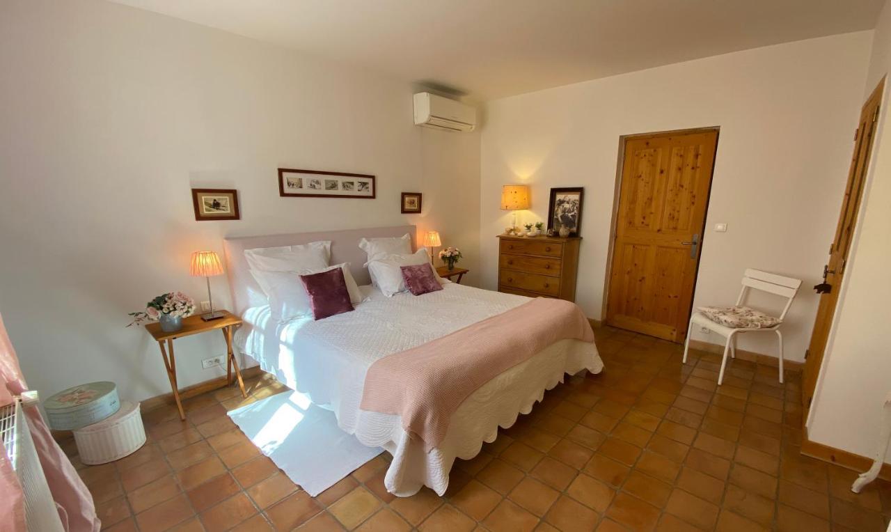 Bed and Breakfast La Ferme De Gigognan Awinion Zewnętrze zdjęcie